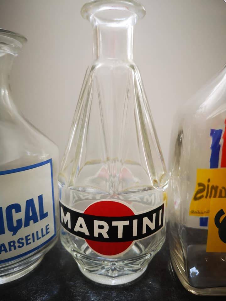 Set 6 vintage advertising carafes/pitchers bistro bar