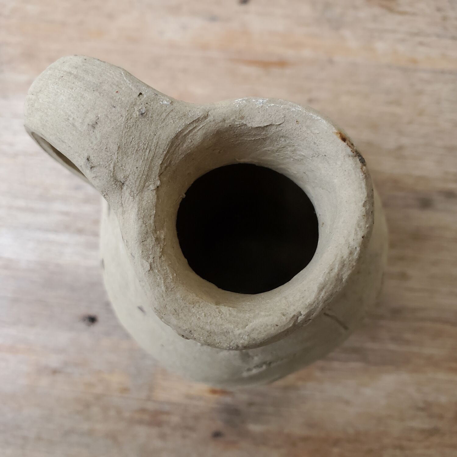 Ceramic vase jug