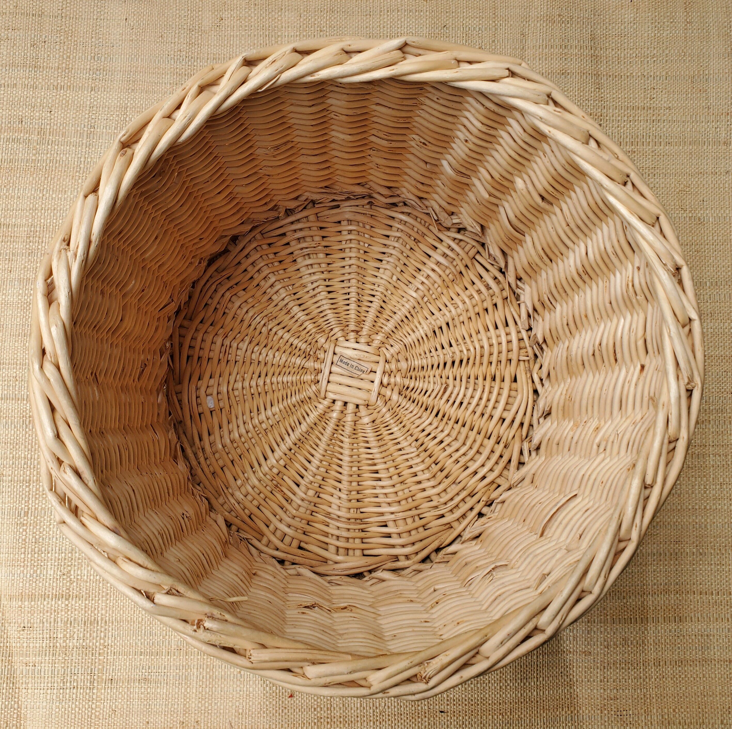 Rattan pot cache