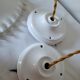 Duo de suspensions en opaline dentelée