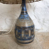 Ceramic lamp and wool