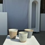 Lot de 3 tasses en céramique indonésienne (noir, mat brun & glacé moucheté)