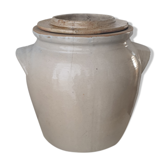 Stoneware pot