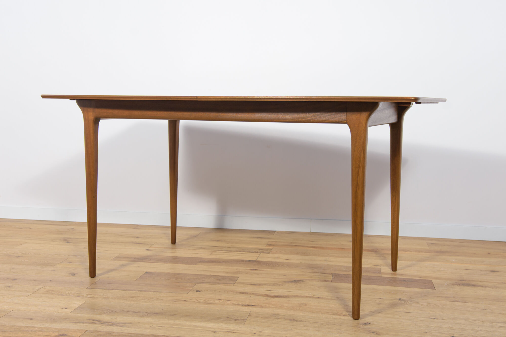 Mid-Century Teak Extendable Dining Table from McIntosh, 1960s