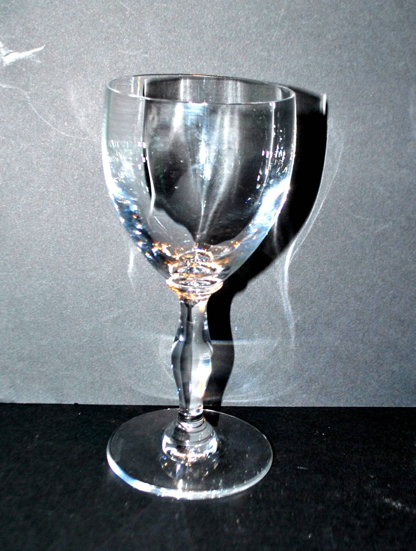 Set of 11 second-choice SAINT-LOUIS crystal wine glasses 15.5cm