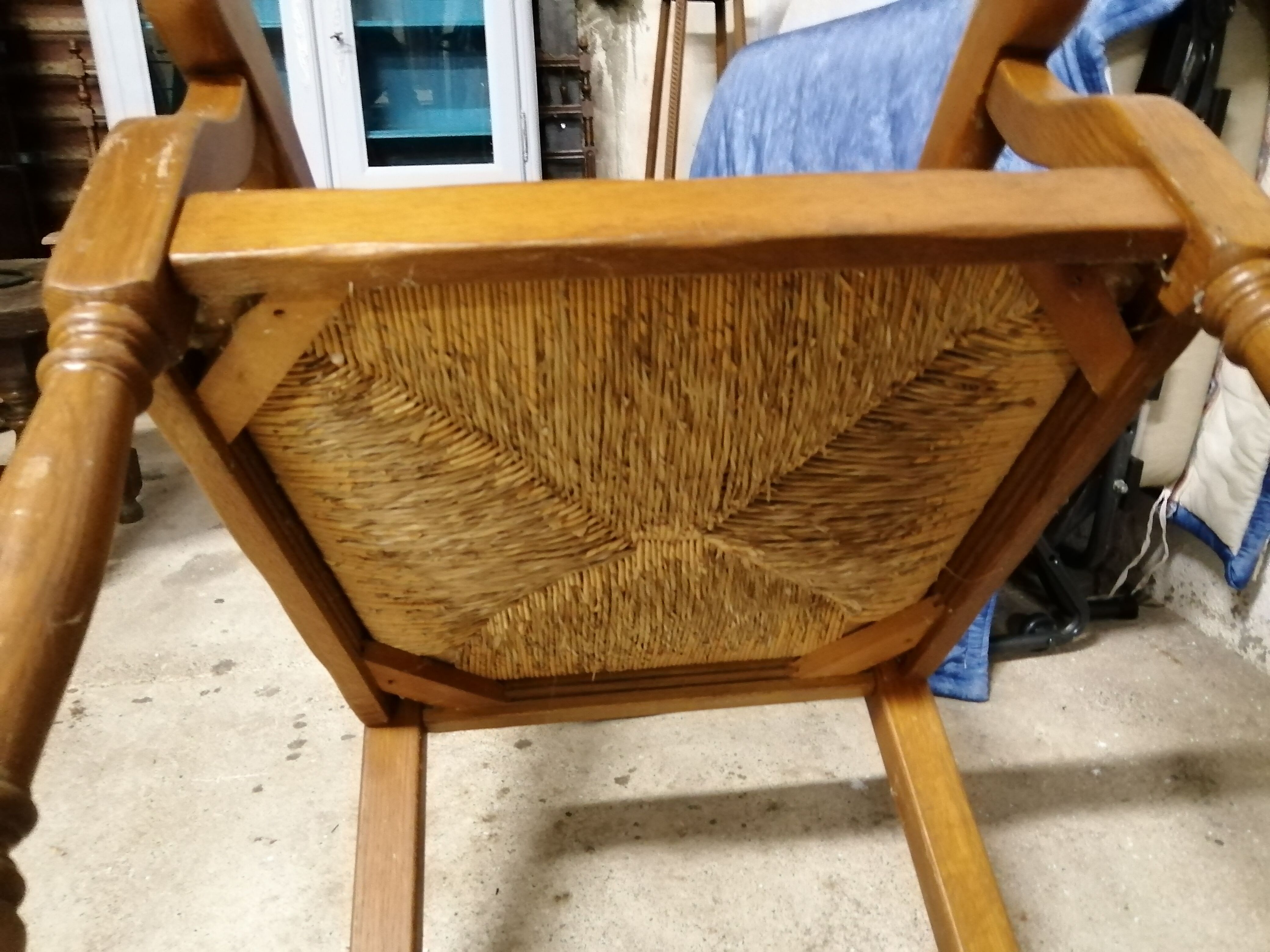 Country armchair in solid oak