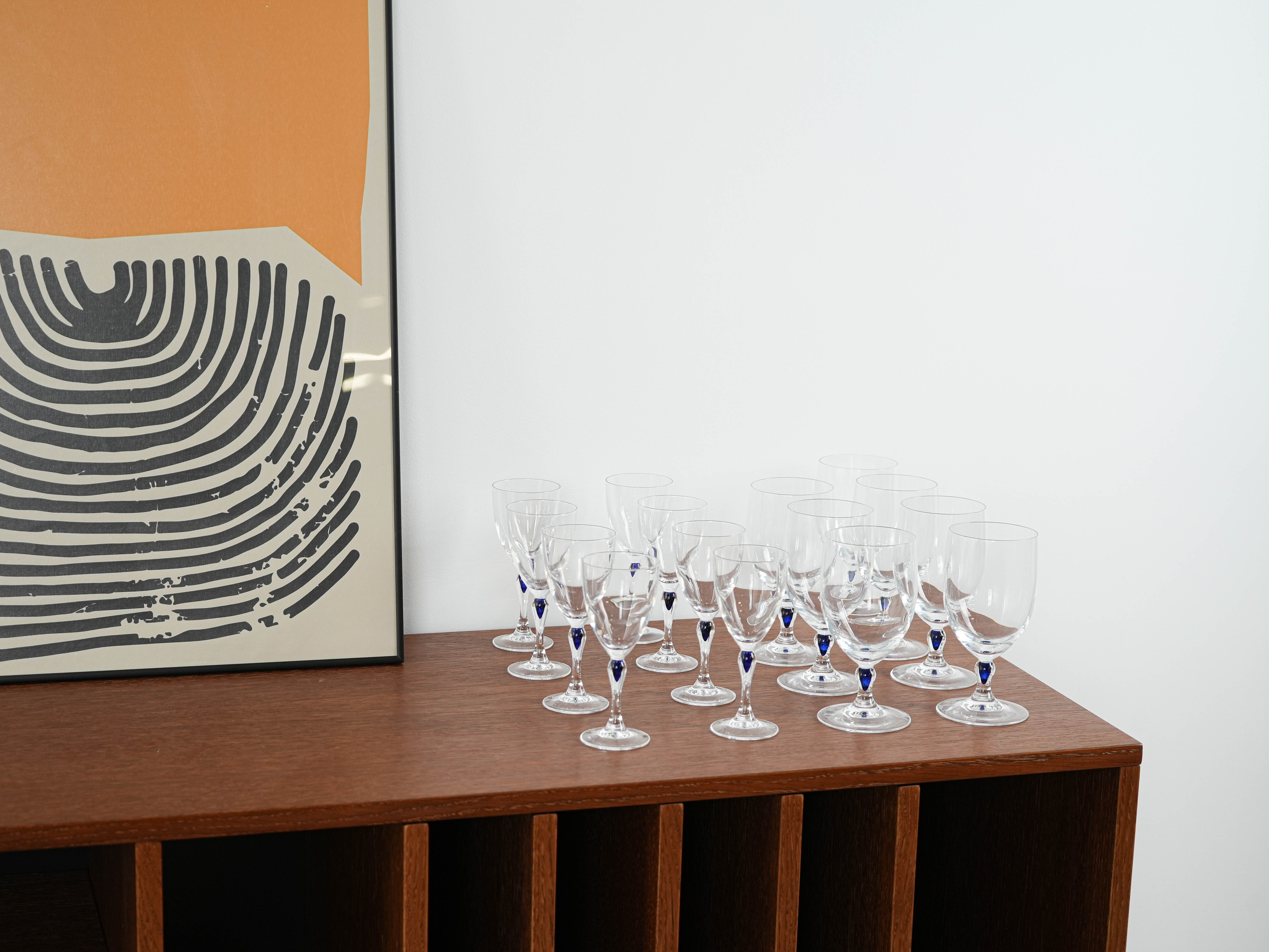 The set of Venise Saphir glasses, French design, 1970s, manufactured by Cri