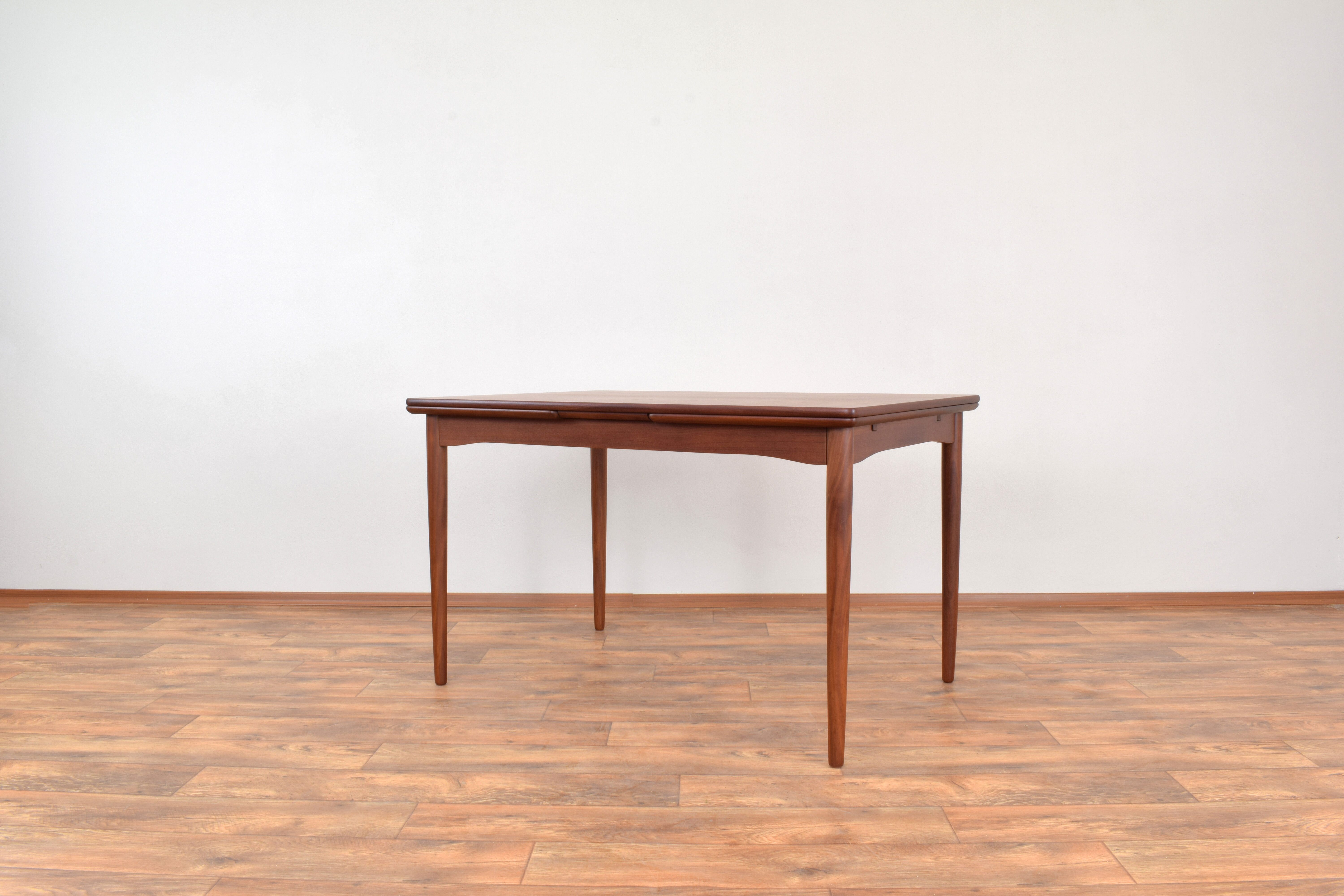 Mid-Century Danish Teak Extendable Dining Table, 1960s.