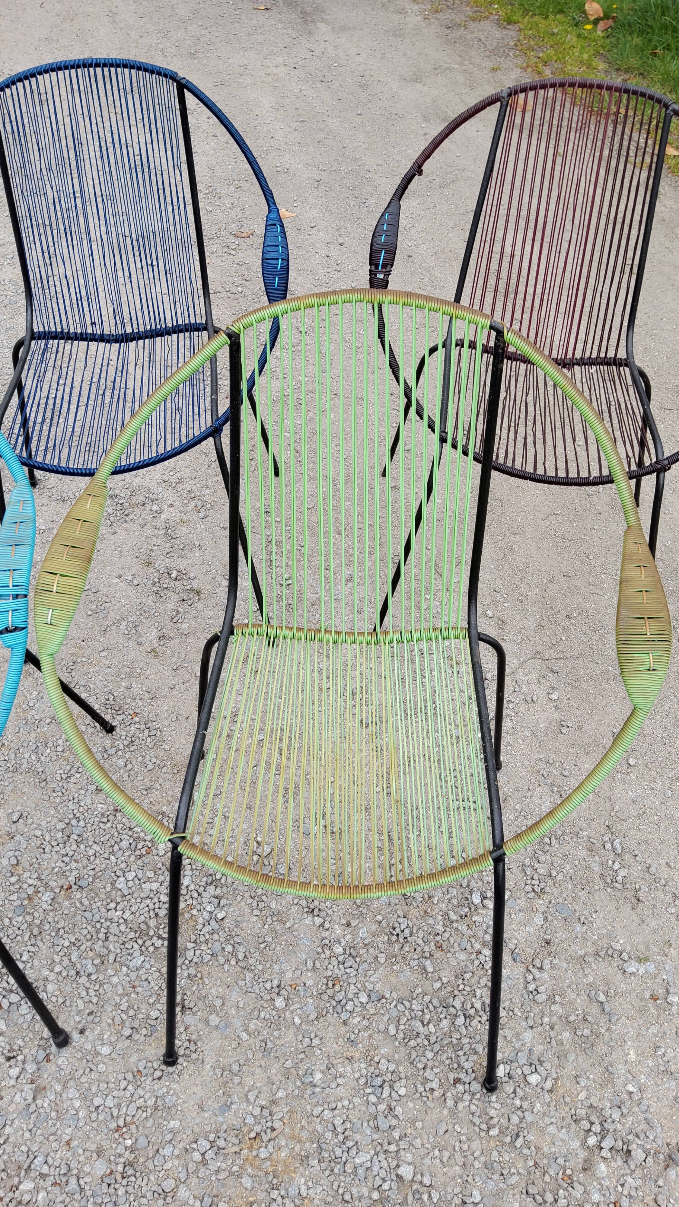Set of 5 iron and scoubidou chairs from the 50/60s
