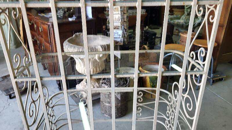 Etagere boulangere ancienne en fer forge a 5 niveaux