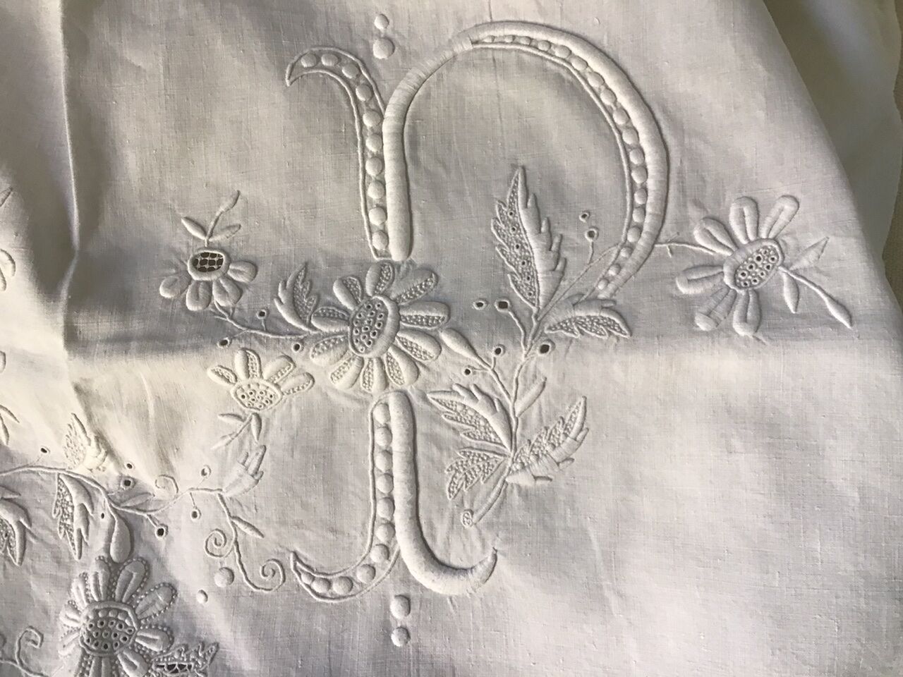 Drap de lin brodé fin 19eme