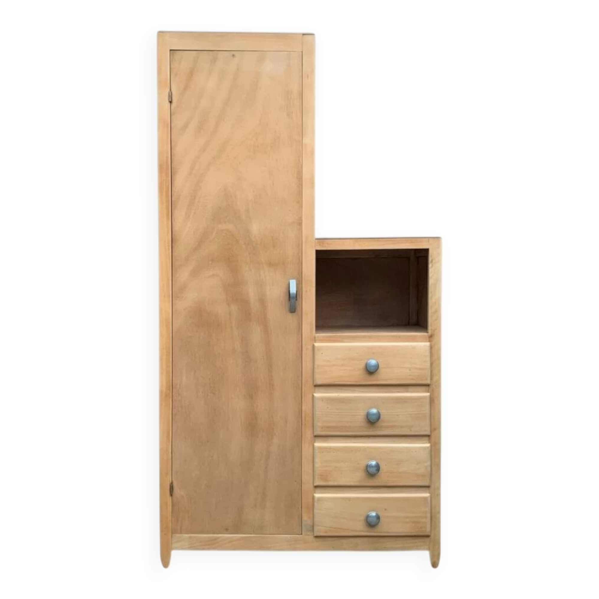 Armoire parisienne asymétrique bois brut 1950