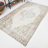 6x9 classic brown & beige vintage rug, 153x272cm