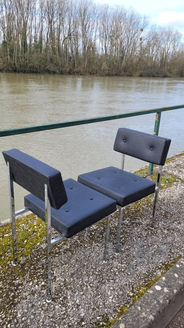 Paire de chaises en skaï design chromé - 1950s