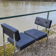 Paire de chaises en skaï design chromé - 1950s