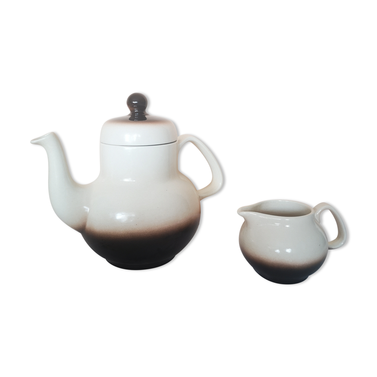 Teapot and milk jar Boch La Louvière Belgium