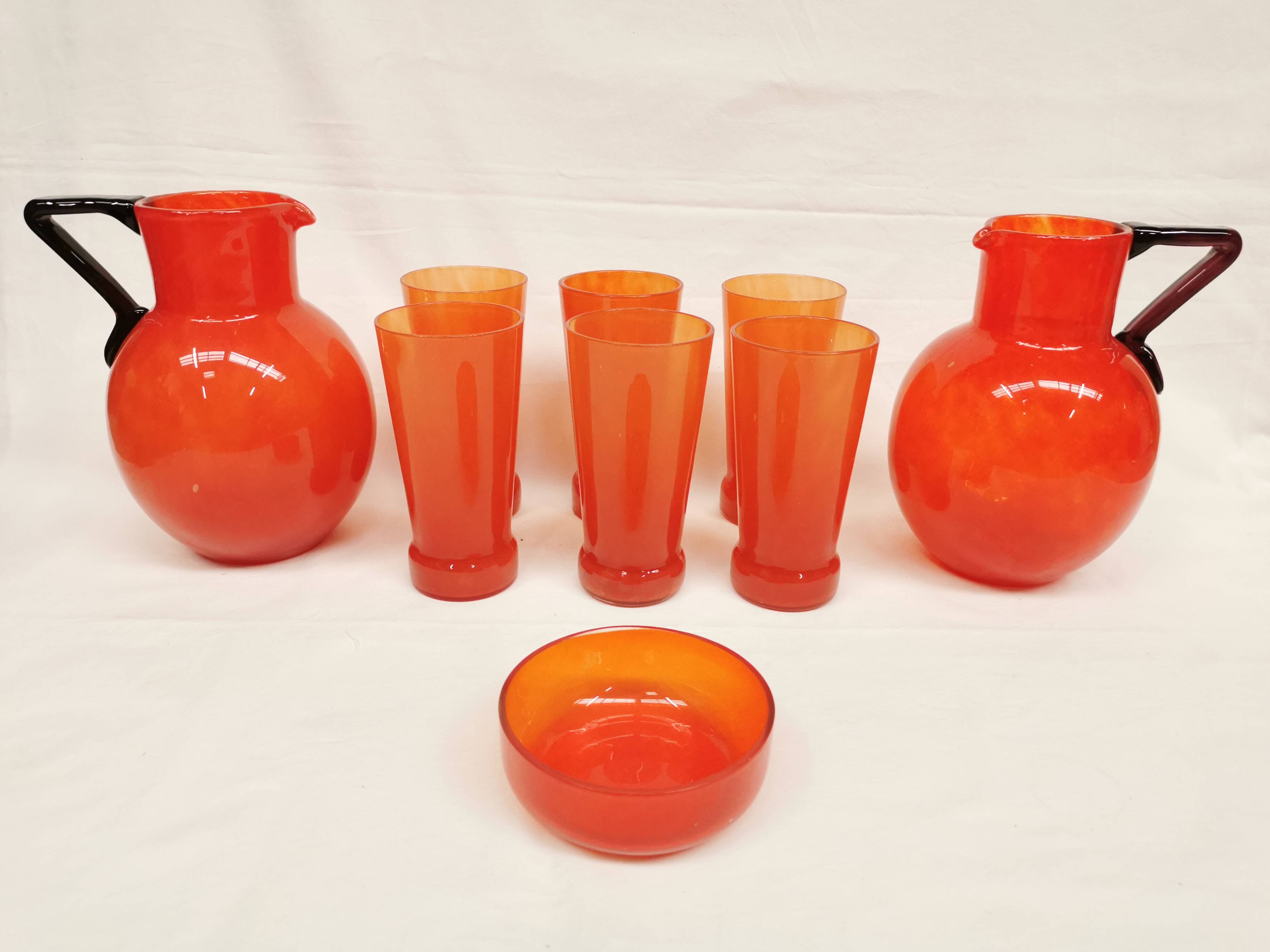 Schneider Orangeade / Lemonade Service, Le Verre Français. 2 Pitchers and 6 Glasses