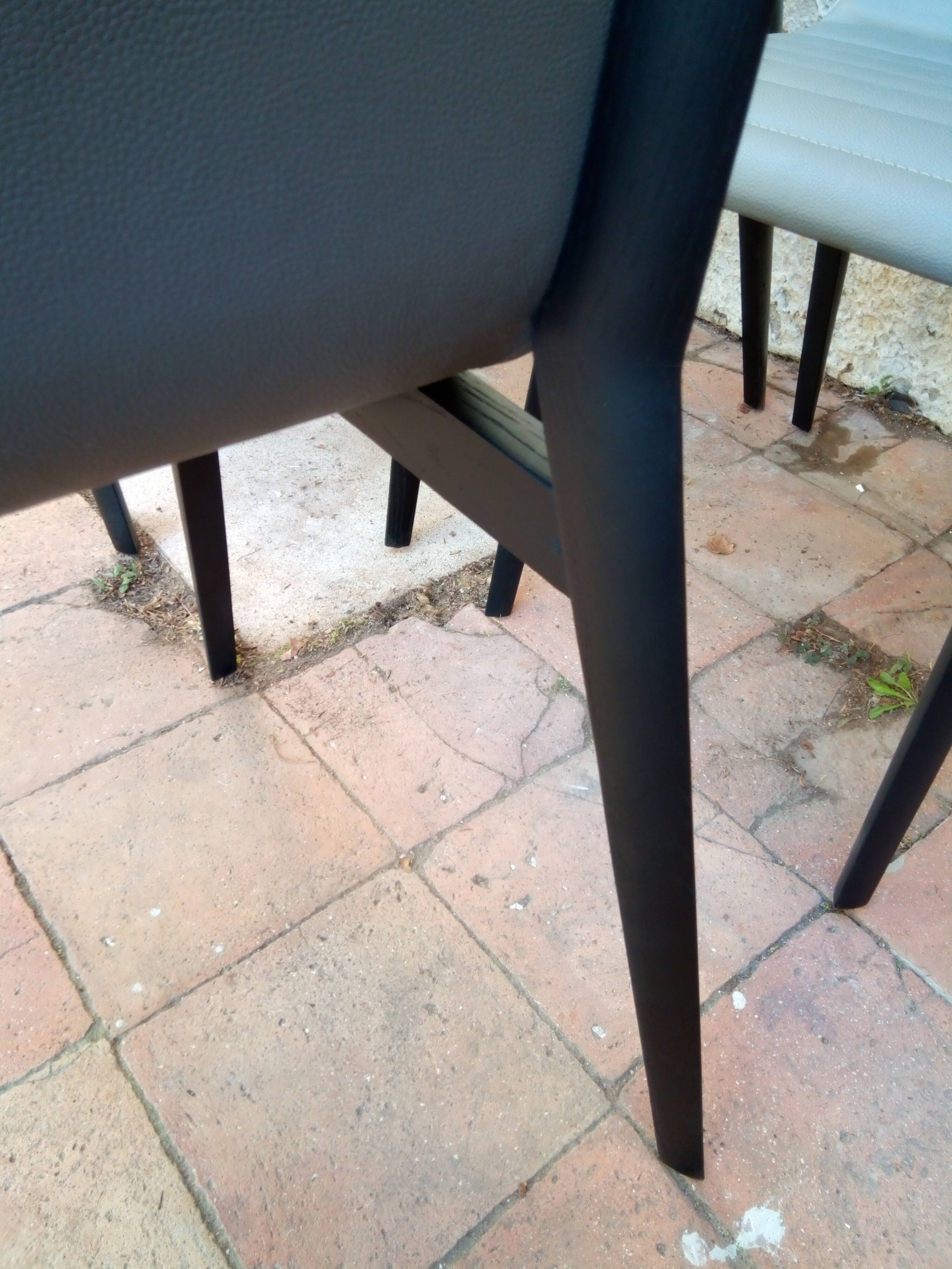 Suite of 6 modernist chairs from the 80s