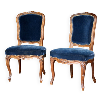 Adorable paire de chaises basses XIXeme. Bois et tissu velours