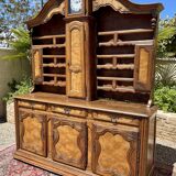 18th century - Bressan sideboard with elm burl clock
