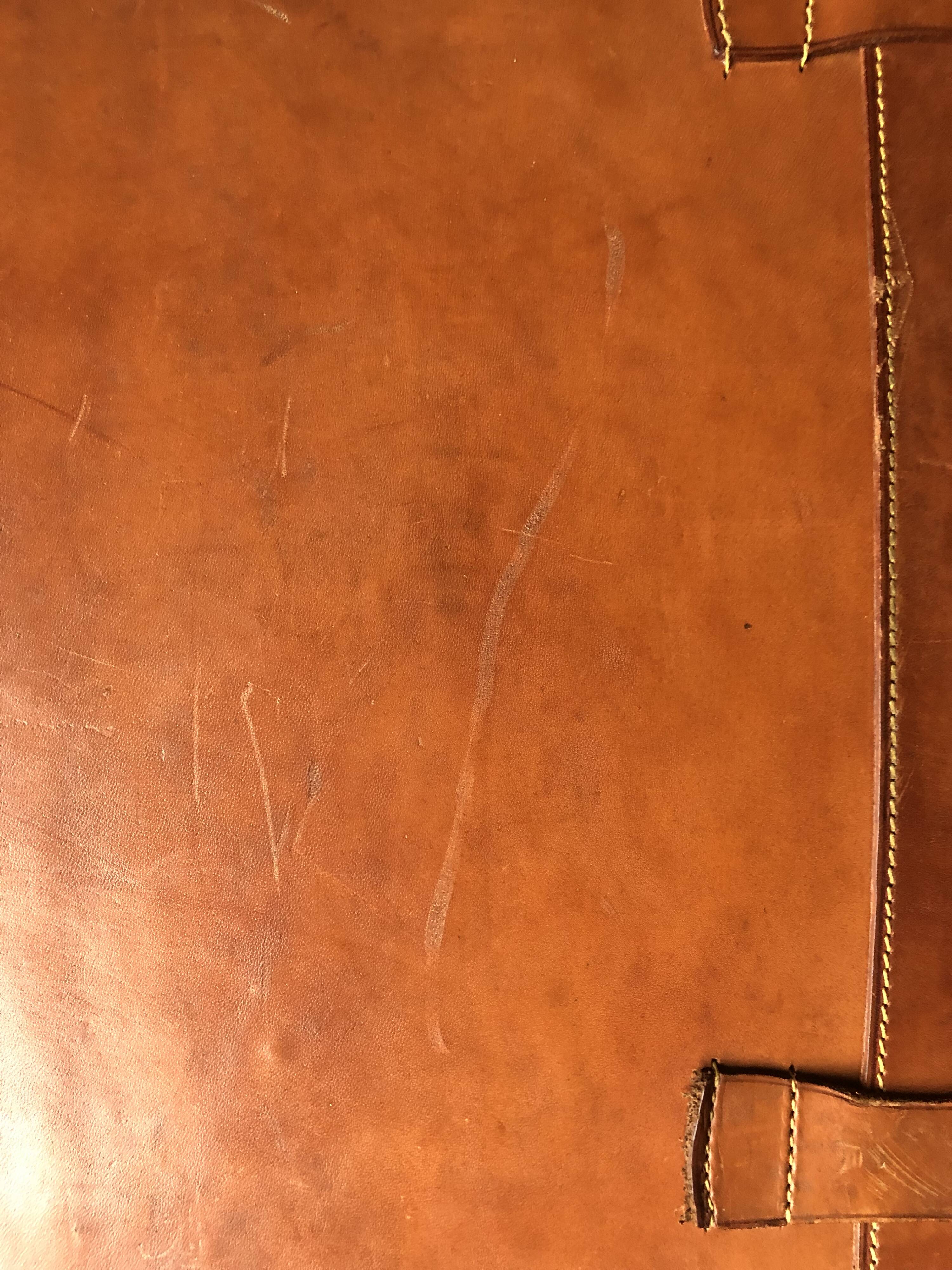 Vintage suitcase 1960 havana gold leather with bellows