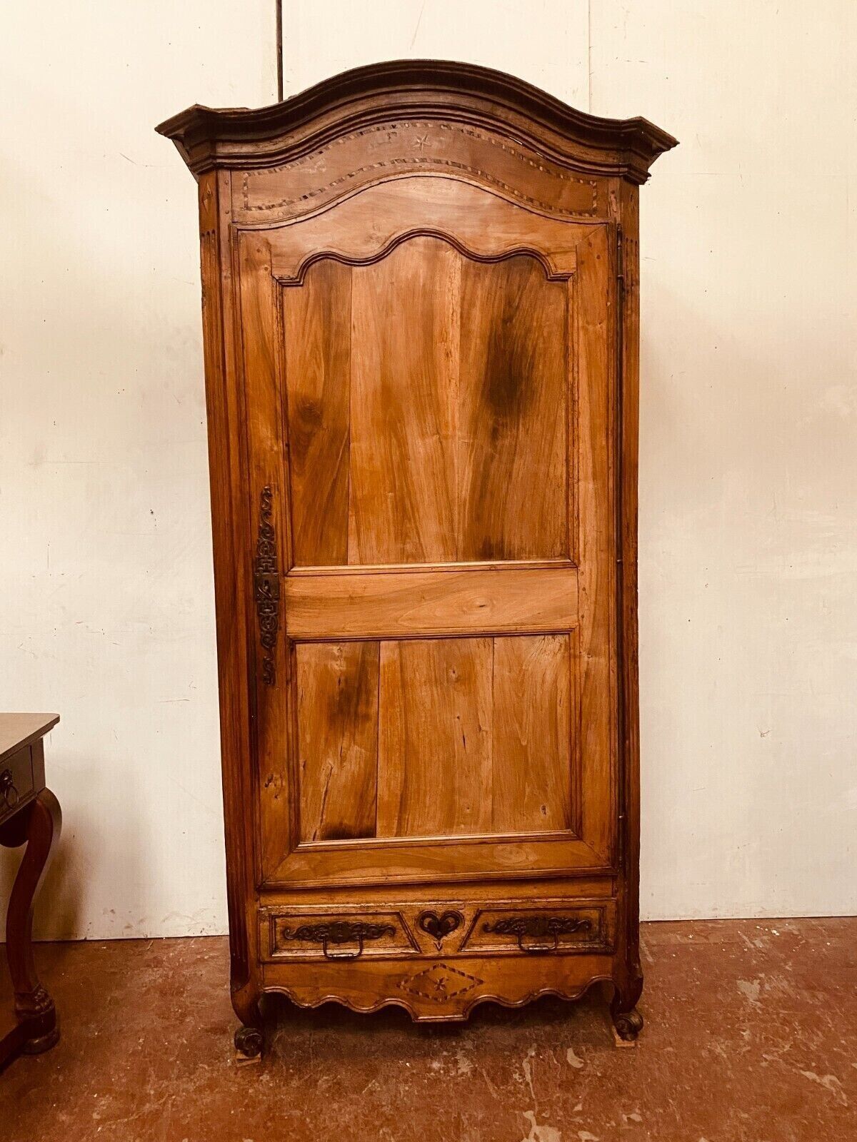 Louis XV style gendarme hat bonnet in 19th century cherry wood