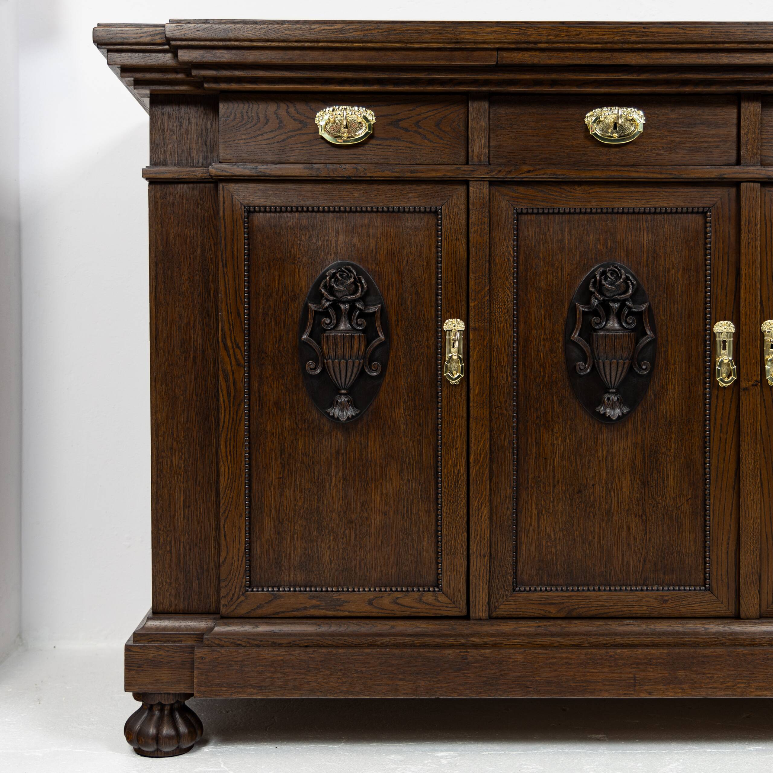 Large buffet with 4 doors in oak and mahogany - early 20th century