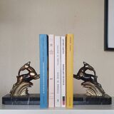 Bookend in regule