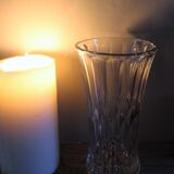 Medium vase structured chiseled transparent glass