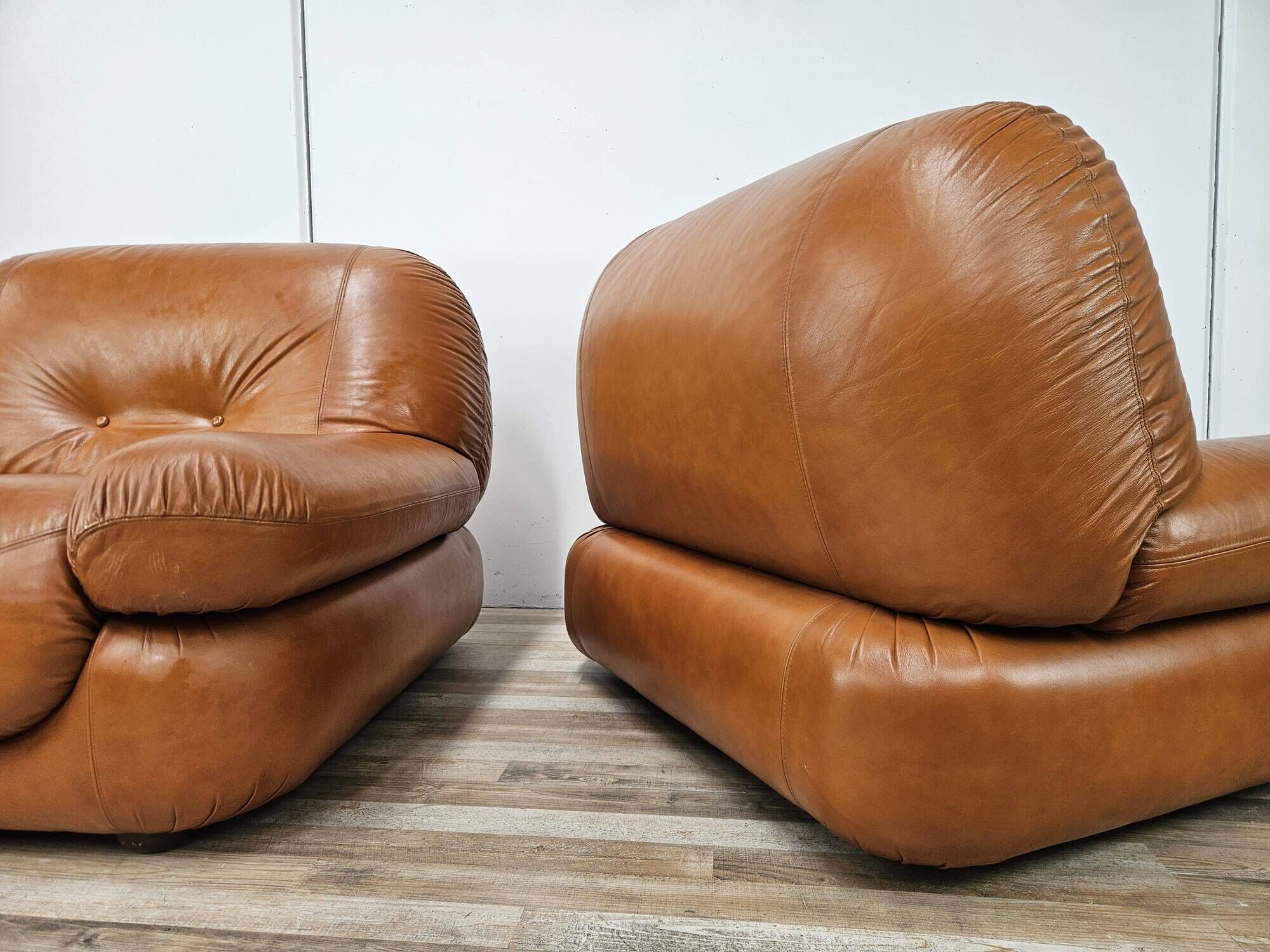 Pair of Sapporo armchairs by Mario Marenco for Mobil Girgi, 1970