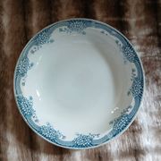 Grand plat ancien en terre de fer