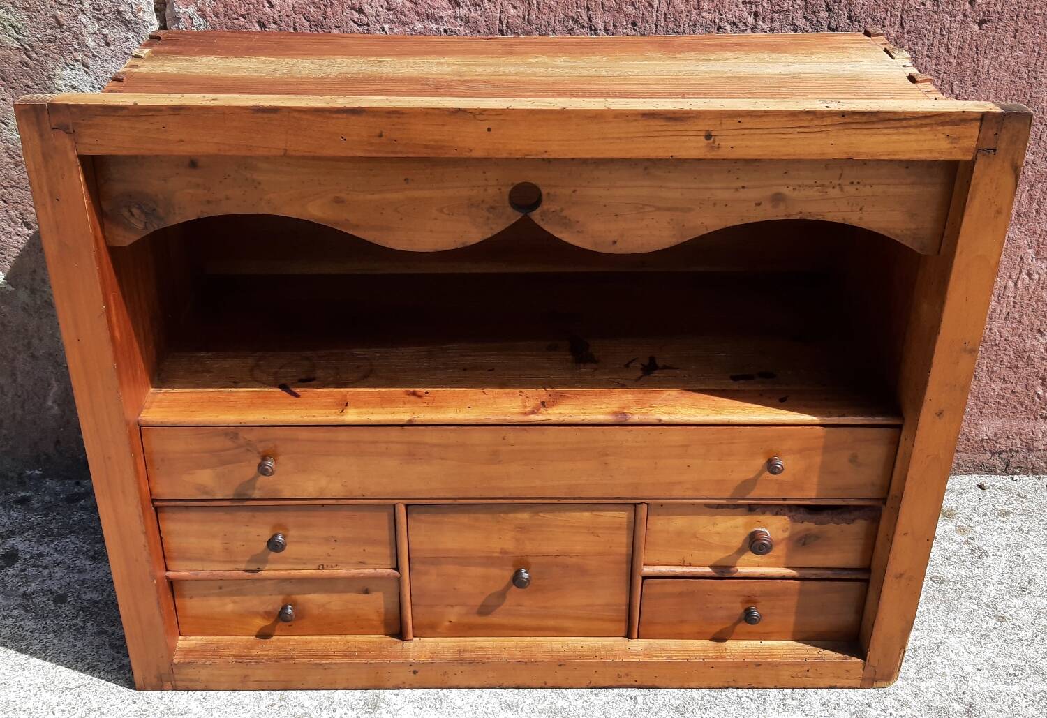 Intérieur d' écritoire à tiroirs.