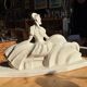 Grande sculpture Art Déco signée Lejan – Dame au lévrier