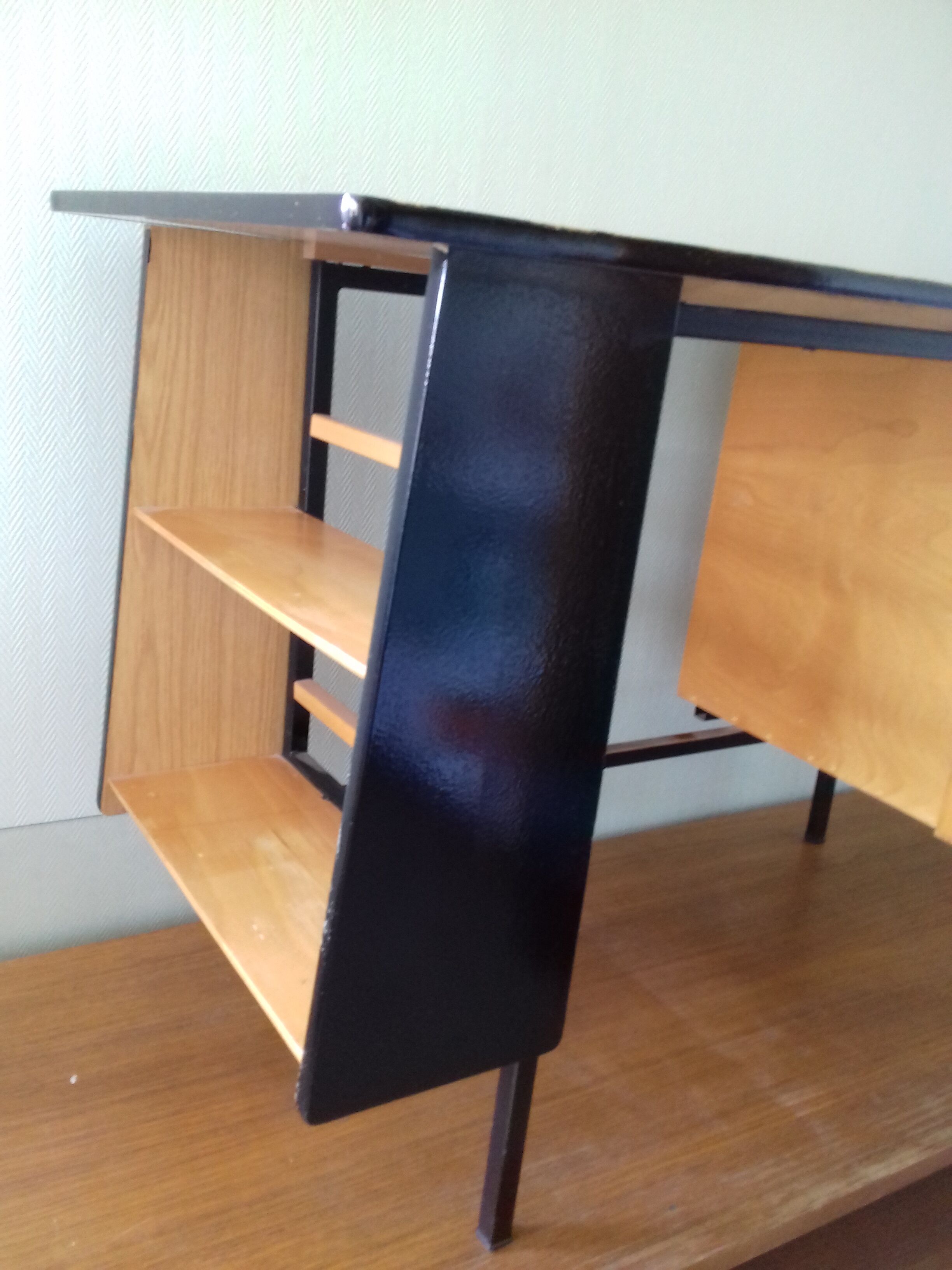 Bureau vintage années 70