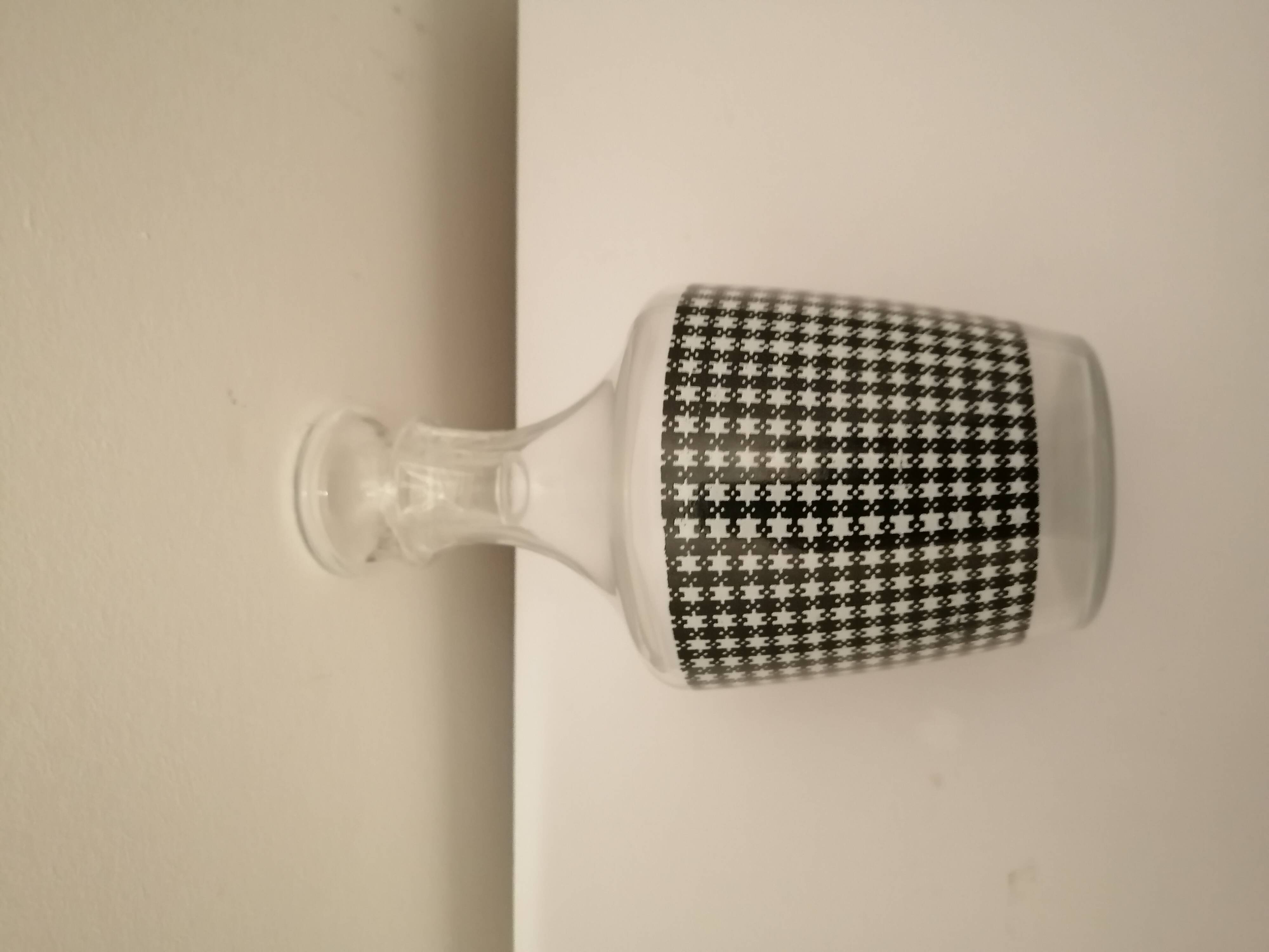 Vintage houndstooth liqueur carafe + 6 glasses
