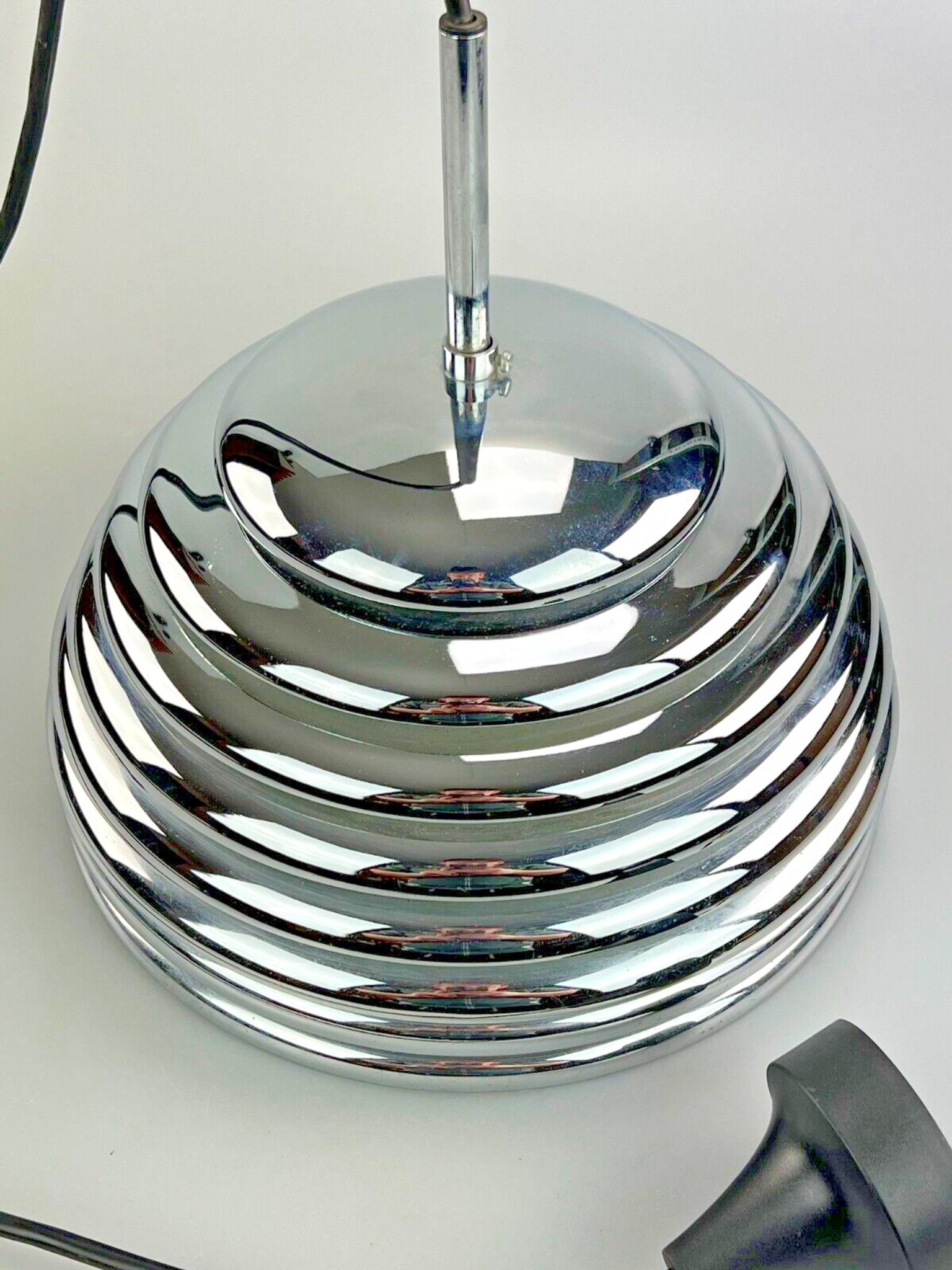 1960s suspension Kazuo Motozawa Saturno chrome design