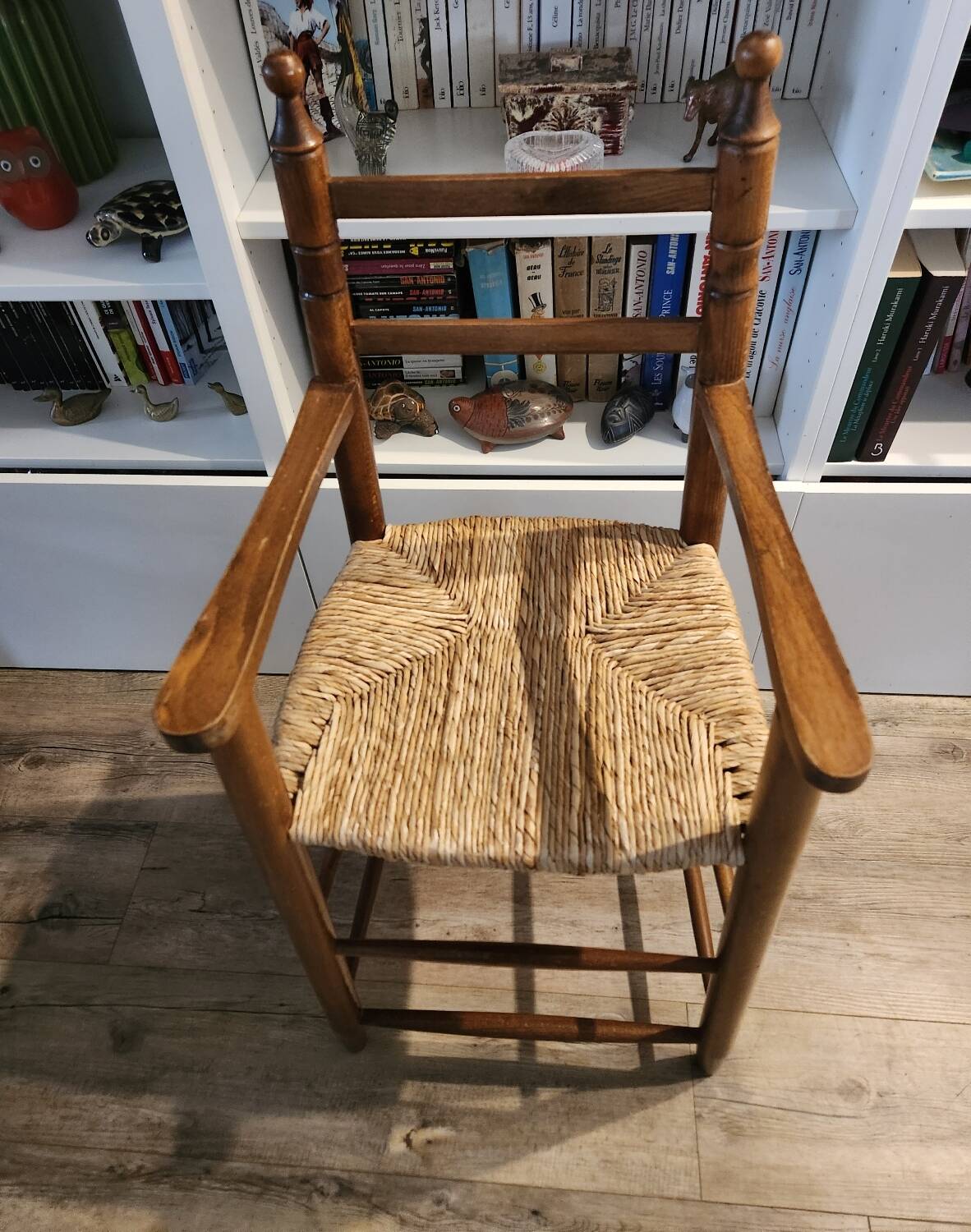 Chaise haute en bois pour enfant