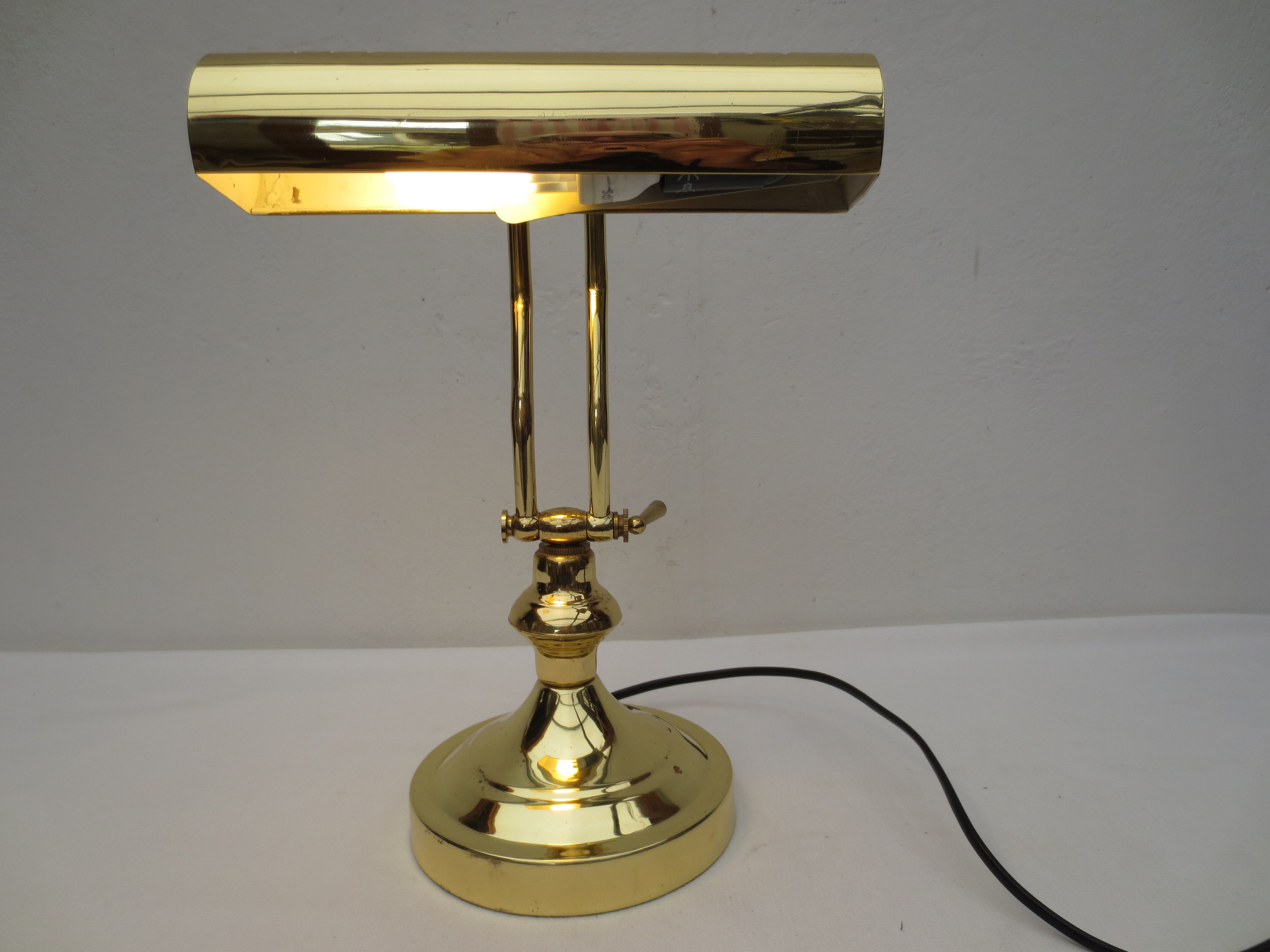Desk/bank lamp, hinged gilded brass