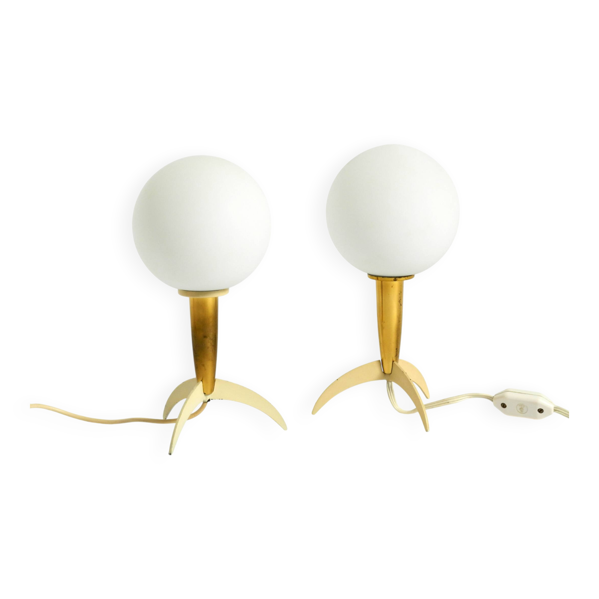 Two Mid-Century Modern rocket table lamps in brass and glass