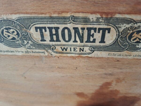 Table de toilette ancienne