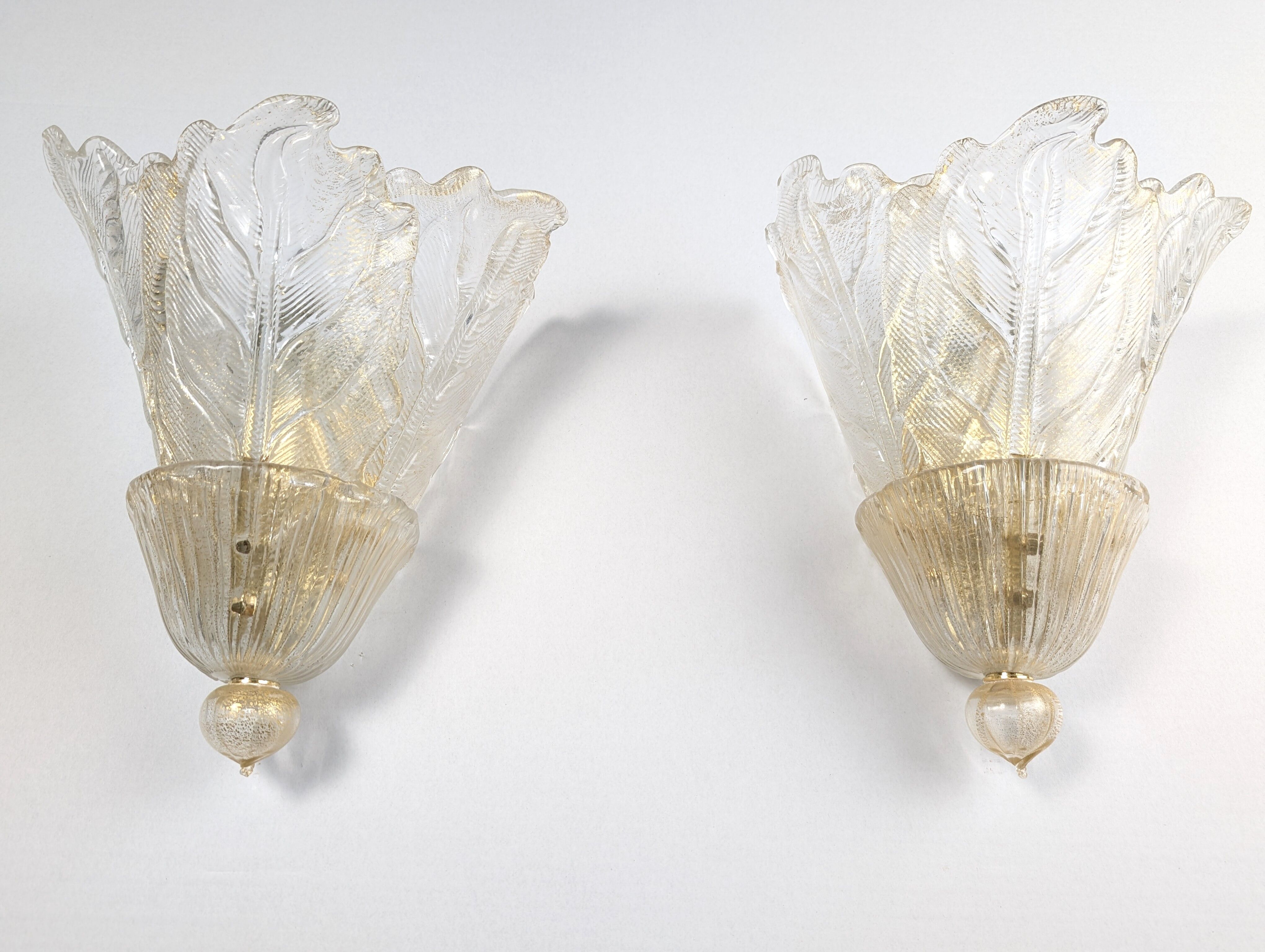 Pair of Barovier & Toso Murano Foglia d’Oro wall sconces, 1980s