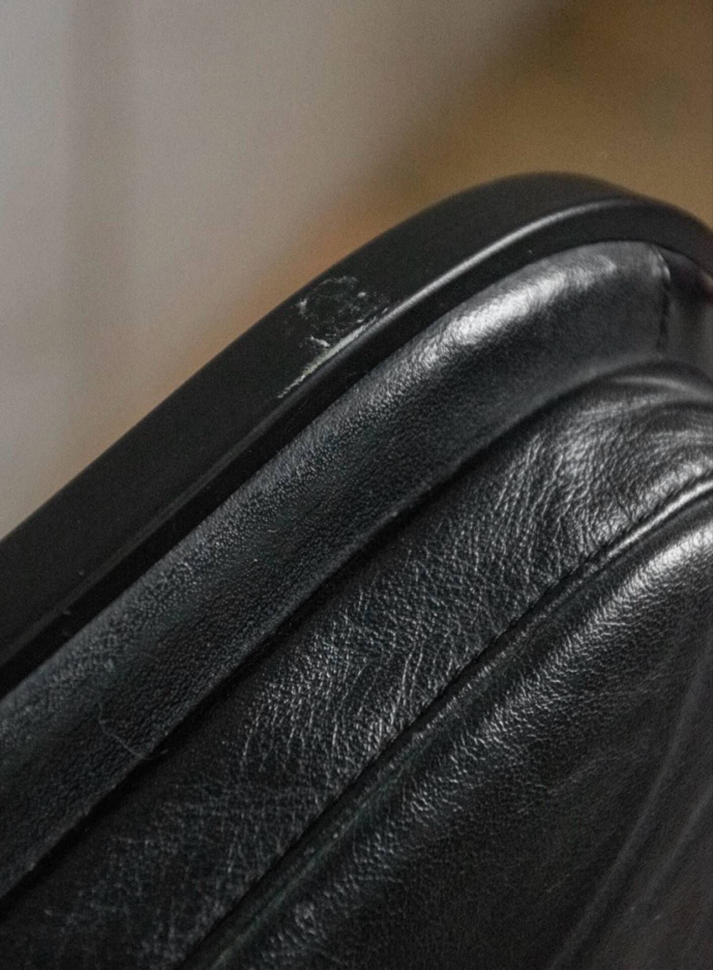 Paire de chaises cuir