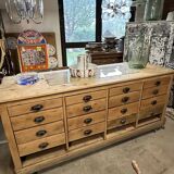 Large counter with drawers