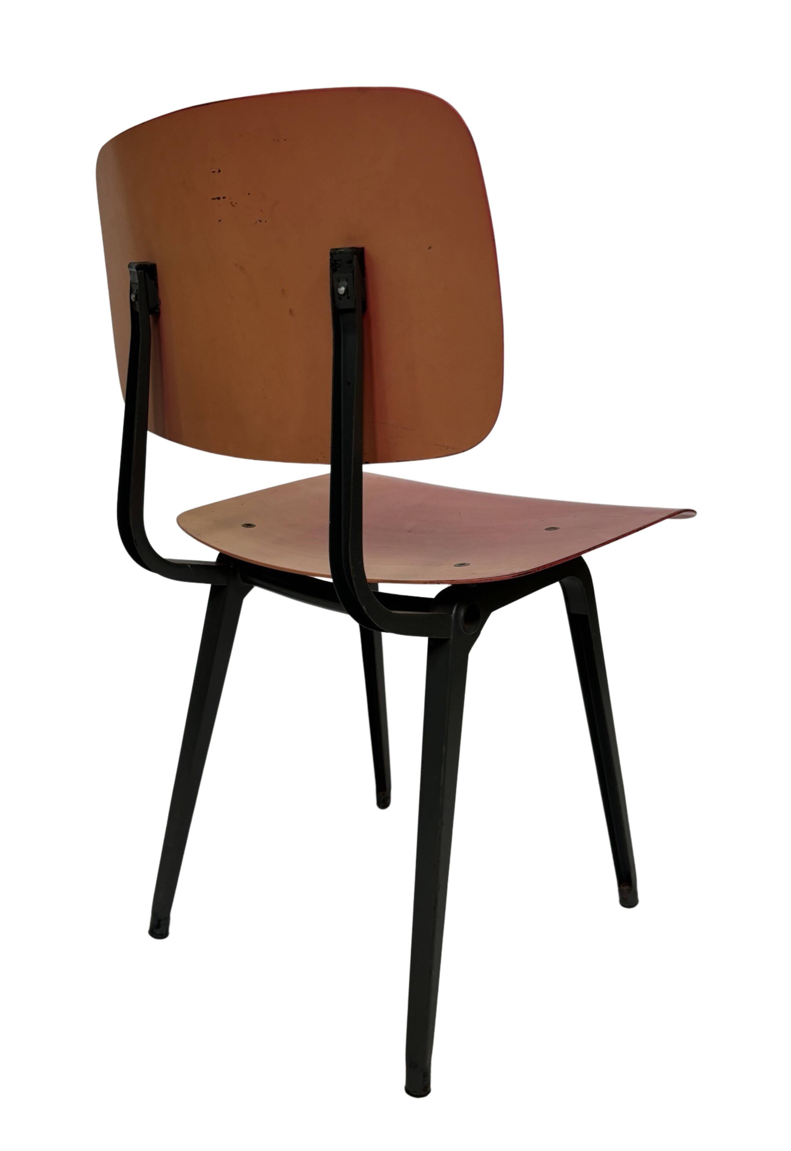 Vintage set of 4x Friso Kramer Revolt chairs Ahrend de Cirkel dutch design