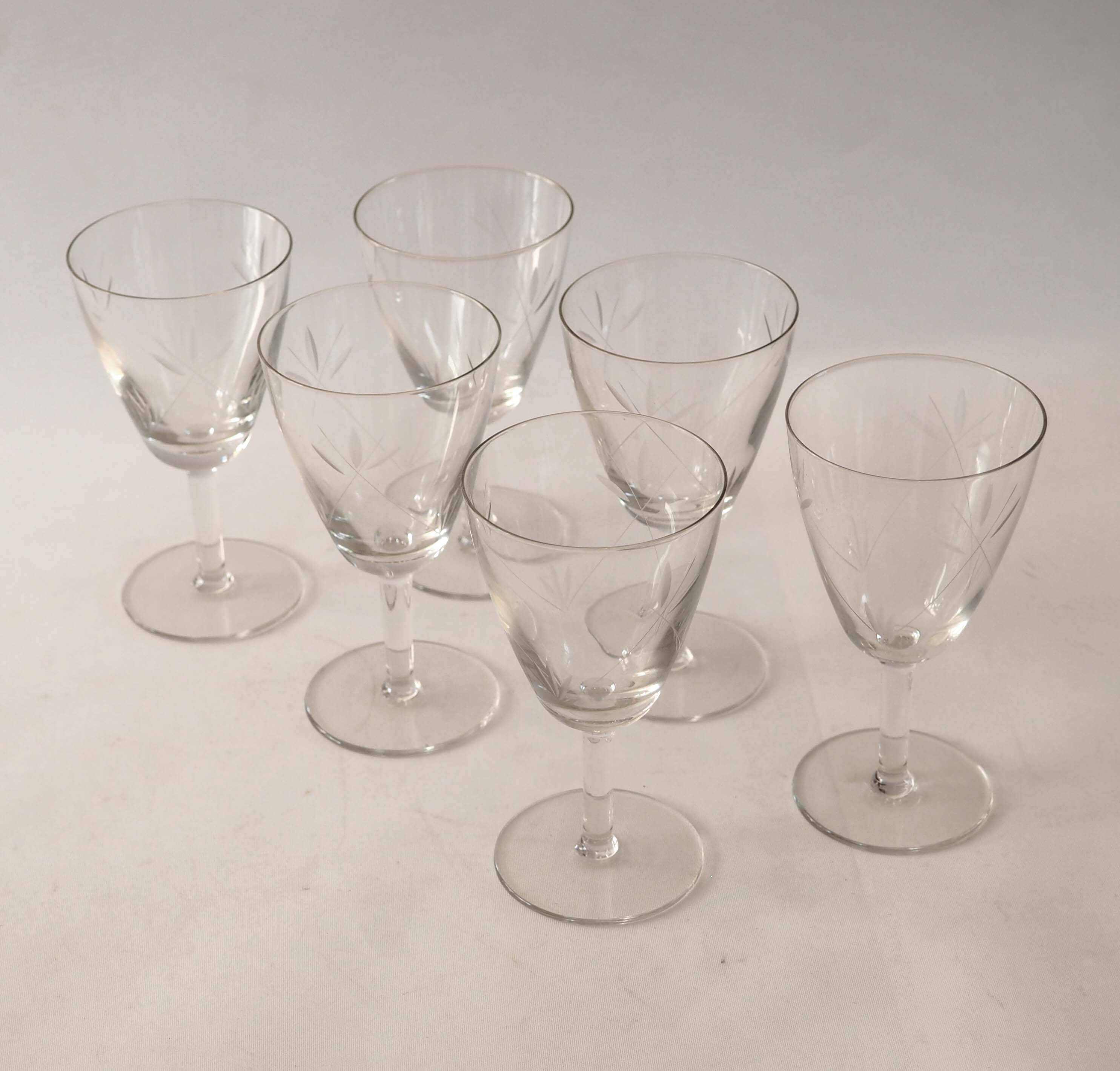Set of 6 chiseled glasses, 2 sizes