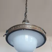Suspension laiton et opaline