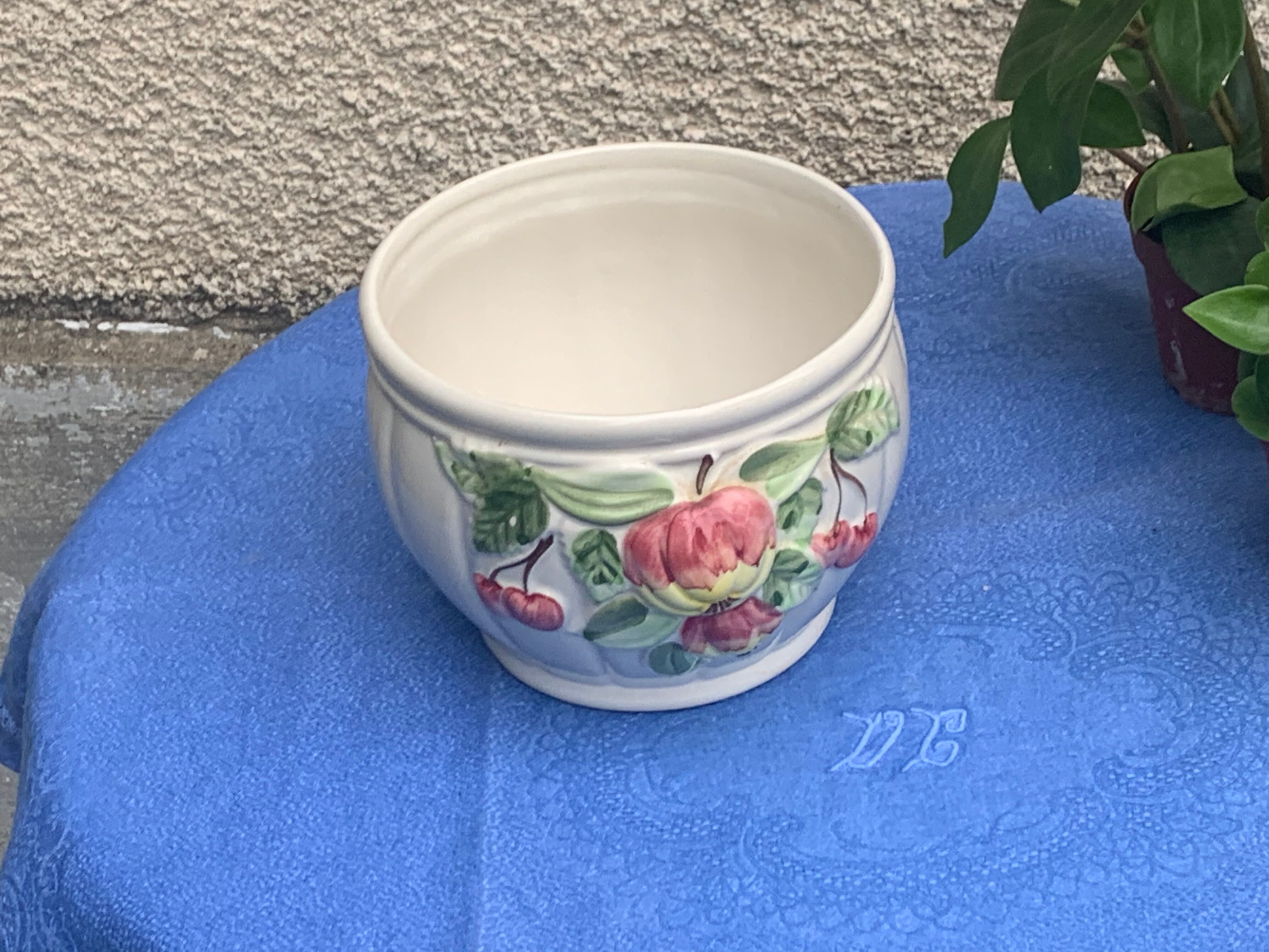 White glazed ceramic pot cover slurry vintage fruit