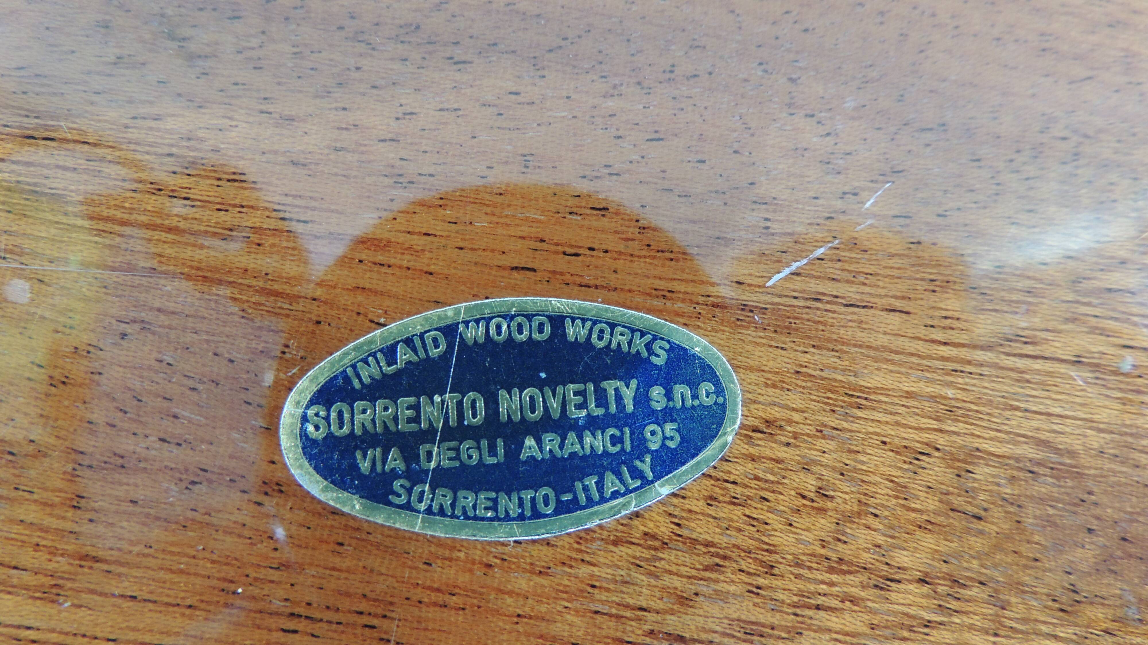 Plateau de service Italian Sorrento Novelty Inlaid Wood Works /vintage