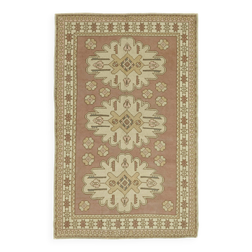 Turkish Vintage Anatolian Rug 125 cm x 197 cm