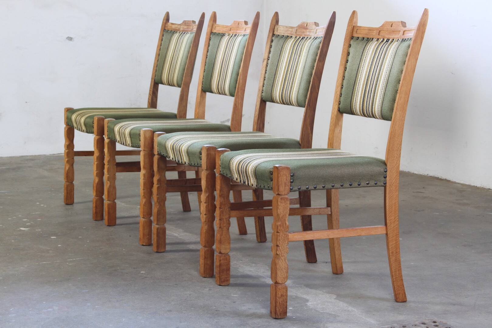 Vintage Danish Brutalist Oak Dining Chairs, Henning Kjærnulf style, 1960s